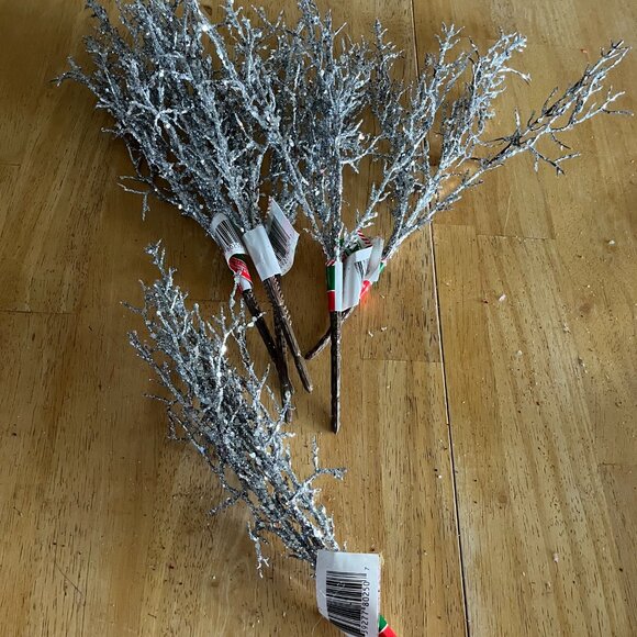 Christmas/Holiday Assorted Floral Picks - 23 Pieces - Picture 4 of 7